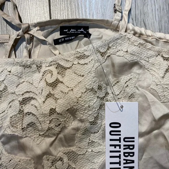 urban outfitters out from under silk cami top size XS new - Picture 2 of 4